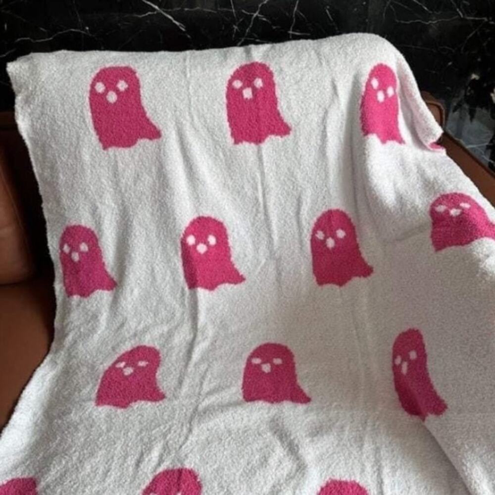 Brand new Pink‎ & White Ghost Viral Blanket